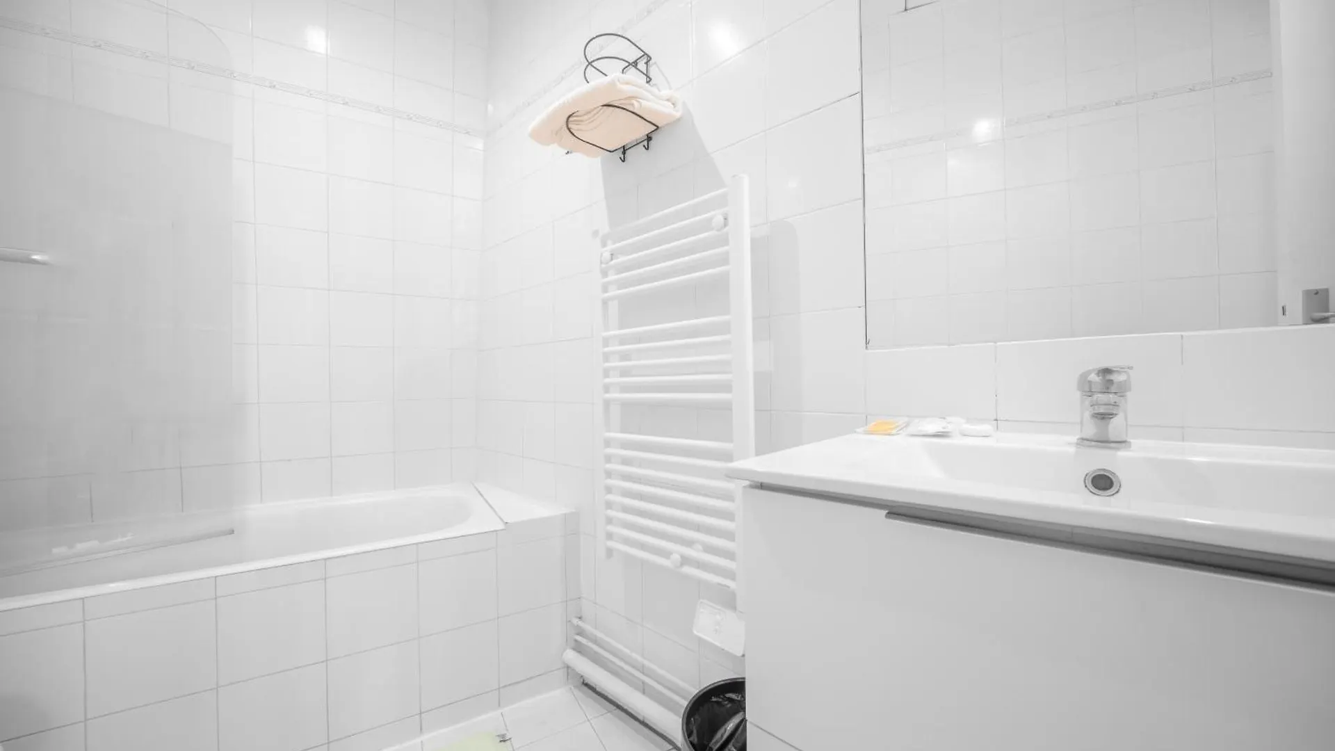 Hotel Casa Serena Paris
